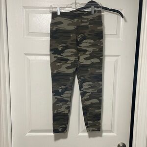 Express Camouflage Leggings